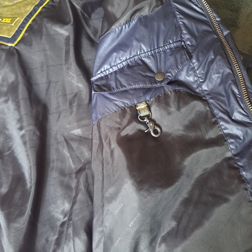 GAP jacket Navy Puffer Parka with Fur Trim. - Picture 15 of 15